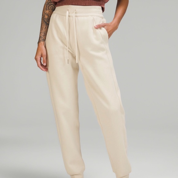 lululemon athletica Pants - PERFECT Lululemon Scuba High Rise Jogger *Full Length, white opal, size 8